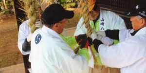 護国神社注連縄奉納